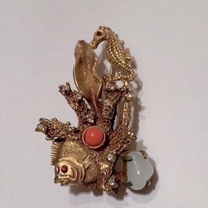 *RARE* DeNICOLA 1962 “The Real Look” Marine Life Vintage Dimensional Brooch.